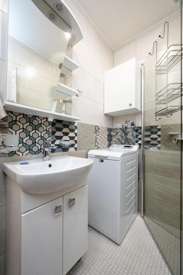 Brand New, Cozy And Quiet 1 Bedroom Apartment, Free Parking Tallinn Kültér fotó