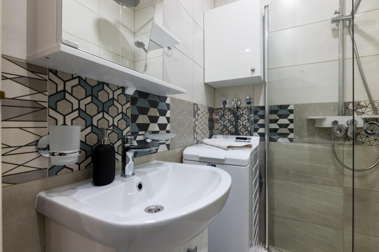 Brand New, Cozy And Quiet 1 Bedroom Apartment, Free Parking Tallinn Kültér fotó